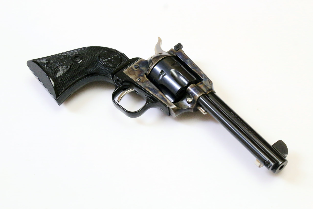 SAA Revolver - Colt Mod. New Frontier "John Wayne" Commemorative in Sammlerschatulle | .22lr